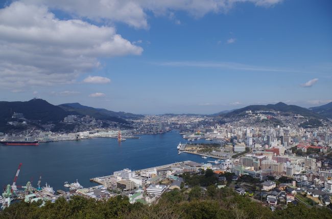 歴史的に異国の影響を受けてきた長崎市街地を観光。<br />今回は、特に鍋冠山展望台への道をメインにしています。