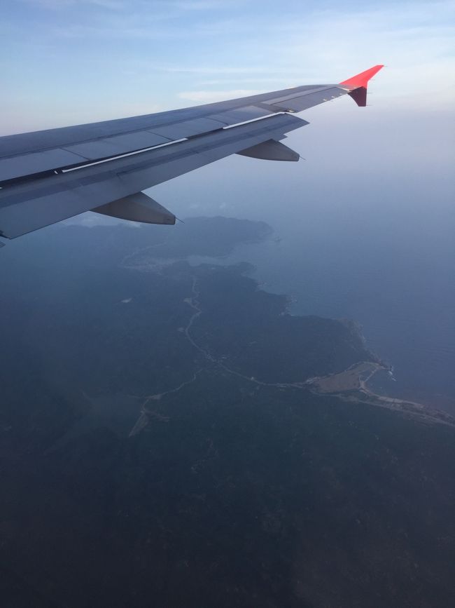 2017年GW<br />2歳児を連れての香港、ベトナムニャチャン旅行です。<br /><br />1日目<br />関空→香港 peach利用。<br />香港島のアイランドパシフィックホテル泊<br /><br />2日目<br />香港島観光<br />香港→ベトナムニャチャン(カムラン国際空港)香港エクスプレス利用。<br />フュージョンリゾートニャチャン泊<br /><br />3日目 <br />丸一日、ホテル。<br />フュージョンリゾートニャチャン泊<br /><br />4日目<br />フュージョンリゾートからヴィンパールリゾートに移動。<br />ヴィンパールリゾートニャチャン泊<br /><br />5日目<br />ニャチャン→香港 <br />香港エクスプレス利用。<br />ノボテルシティーゲート泊<br /><br />6日目<br />香港→関空<br />peach利用。<br /><br />2日目午前中は香港島観光、午後から香港エクスプレスでニャチャンに向かいます。