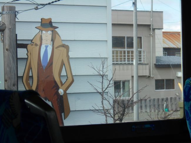 帯広から釧路で乗り継ぎ、花咲線で根室まで行きます。滞在時間11分。そのまま折り返しで釧路まで。途中、鹿さん大量出没で楽しいひと時を過ごし、釧路から釧網本線で宿のある、川湯温泉まで行きます。<br /><br /> 1日目 函館観光<br /> http://4travel.jp/travelogue/11238383<br /> 2日目 函館~帯広<br /> http://4travel.jp/travelogue/11238640<br /> 3日目 帯広~小樽~札幌<br /> http://4travel.jp/travelogue/11238966<br /> 4日目 札幌~釧路~帯広<br /> http://4travel.jp/travelogue/11239229<br />●5日目 帯広~根室~川湯温泉<br /> http://4travel.jp/travelogue/11239419<br /> 6日目 川湯温泉~網走~旭川<br /> http://4travel.jp/travelogue/11239610<br /> 7日目 旭川~稚内~旭川<br /> http://4travel.jp/travelogue/11239969<br /> 8日目 旭川~帯広~札幌<br /> http://4travel.jp/travelogue/11240724<br /> 9日目 札幌観光①<br /> http://4travel.jp/travelogue/11240861<br /> 10日目 札幌観光②<br /> http://4travel.jp/travelogue/11241133<br /> 11日目 札幌観光③<br /> http://4travel.jp/travelogue/11241227<br /> 最終回 札幌観光④~帰路<br /> http://4travel.jp/travelogue/11241246<br /><br /><br />