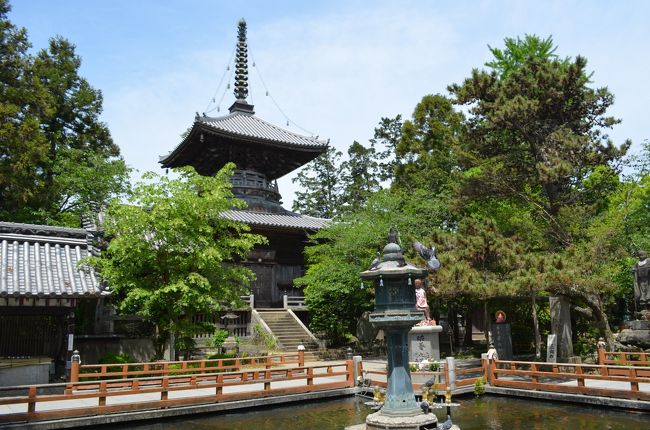 お遍路に行ってきました。一番霊山寺から六番安楽寺までは鳴門大橋を渡ってすぐという場所にあり、近畿圏から日帰りができます。連休明けで初夏のような陽気、清々しい気分でお詣りをしました。