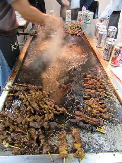 大阪　ホルモン探検隊