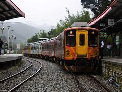 台湾一周鉄道で周る旅・・・台北・平渓線列車の旅