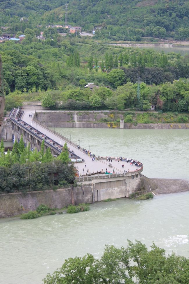 中国四川省～世界遺産、三国志、熊猫、麻辣を楽しむ10日間⑦～６日目：世界遺産都江堰へ