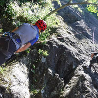 広沢寺で登山靴岩トレ