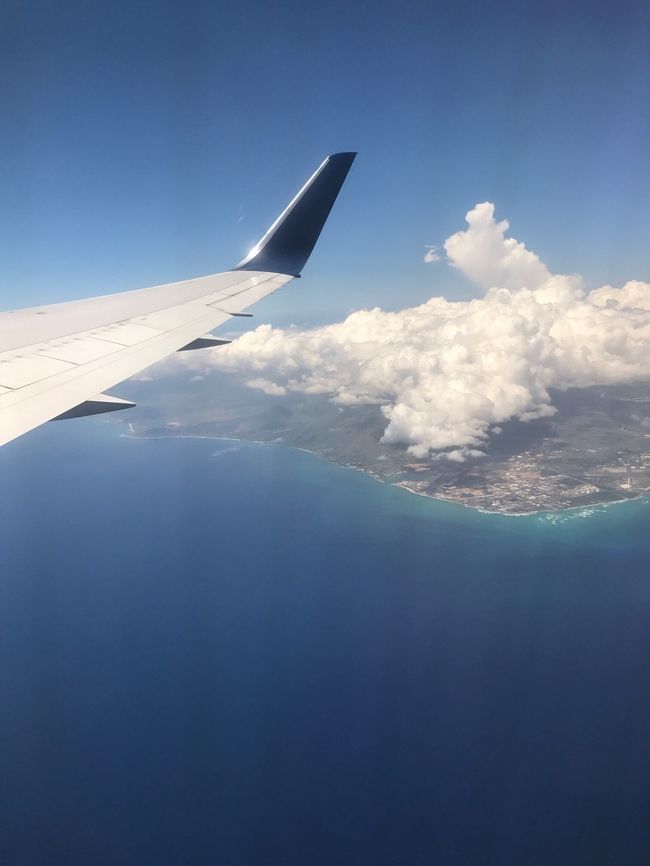出発ぎりぎりまで、ハワイを満喫した私<br />(*≧∀≦)<br />家族みんなは、のんびりと過ごしていました☆<br /><br />帰りは9時間の長旅です(^o^)<br />飛行機の旅、満喫しましょっ☆☆☆