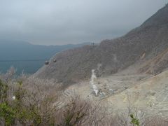 【箱根・大涌谷・芦ノ湖】2017年5月現在、一部規制中も風評被害に負けずに混雑していたよ。黒たまごは食べないけど。