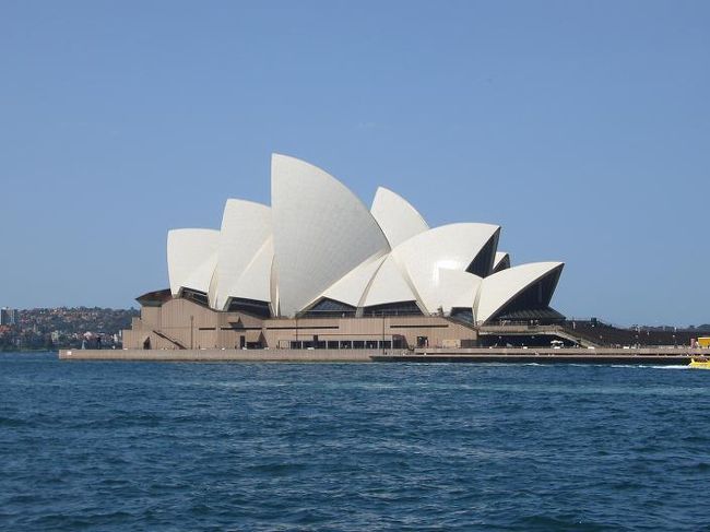 オペラハウスを見てみたくて、２回目のオーストラリアはシドニー５日間のフリーステイです。オプションツアーで、ブルーマウンテンズ国立公園半日観光を追加しました。オーストラリア最大の都市シドニーを歩き回りたいと思います。<br /><br />詳しい内容は、こちらをご覧下さい。<br />　⇒http://000worldtour.web.fc2.com/013_sydney_01.html