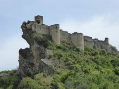 春の優雅なアブルッツォ州/モリーゼ州　古城と美しき村巡りの旅♪　Vol188(第7日)　☆Roccascalegna：もう一度　ロッカスカレーニャ城の絶景を眺めて♪