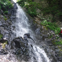 三つ峠山　快適な滝登りが続く大幡川四十八滝沢から