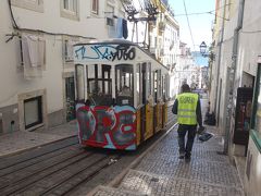 リスボンのケーブルカー。２路線目。今度は下りです。