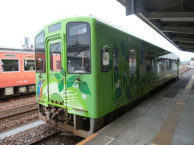 山口県岩国駅から伸びる錦川鉄道周辺をぶらりと巡ってきました。自然あふれる風景と歴史ある建物に温泉と楽しい一日をすごせました。