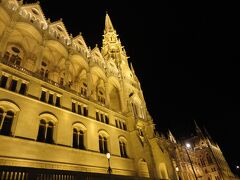 足まめ母娘の初めて中欧2人旅　ブダペストからプラハ（3）「ドナウ川クルーズと夜景・ブダ王宮の丘観光とヴルシュマルティ広場周辺」