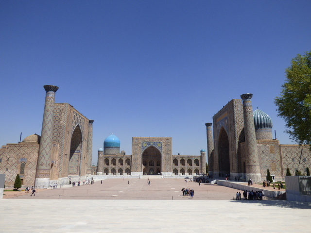 2017年GW　ウズベキスタンとイスタンブールひとり旅　サマルカンド１日目　レギスタン広場