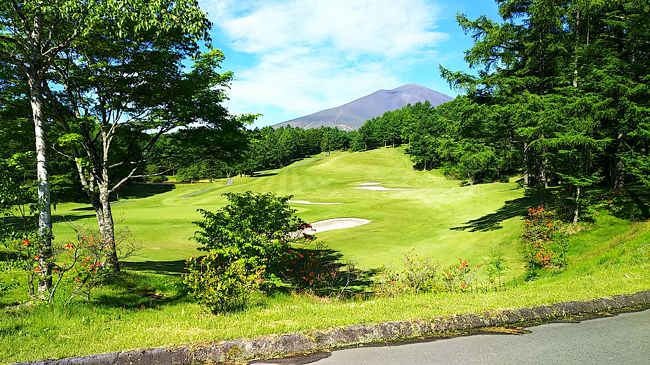 一泊二日の日程で、無謀にもゴルフ合宿に参加することにしました。<br />練習嫌いで、旦那さまからは呆れられていますが…(笑)<br /><br />私の中では楽しんで来ようと思っていま~す(^_-)-☆<br /><br />合宿なんて何年ぶりだろう!<br /><br />頑張ります(^◇^)