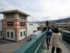 ０１．春休みのアウトレットでショッピング　三島～御殿場 ドライブ　御殿場プレミアムアウトレットのショッピング