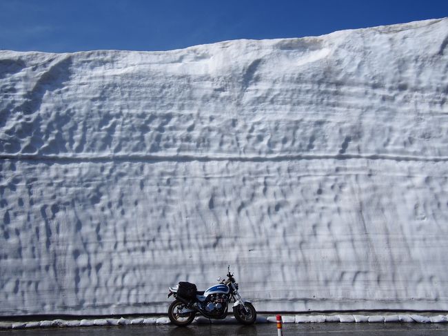 鳥海山と蔵王の今年は高め（らしい？）な雪の回廊ツーリング♪