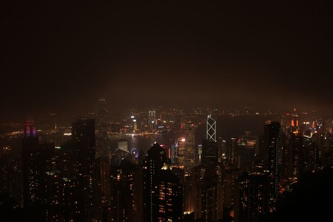 　母上が何を血迷ったか、見つけた激安香港ツアー。雨季の香港だけどホテルはハイアットってことで、母上がぽちり、行くことに。連れまわしの刑しかないこのツアー、我が家の運命はいかに？<br /><br />6/2　成田8：50-香港12：40　HX607  ハイアット沙田泊<br />6/3　ハイアット沙田泊<br />6/4　香港15：30-成田20：55　HX610<br />