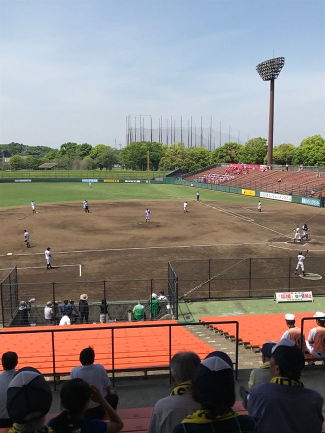 友人の息子さんが出場している高校野球関東大会を水戸市営球場で観戦してきました。<br />平日にもかかわらず大勢の人が応援していました。<br />帰りは大洗まで足を延ばし海鮮丼を満喫してきました。