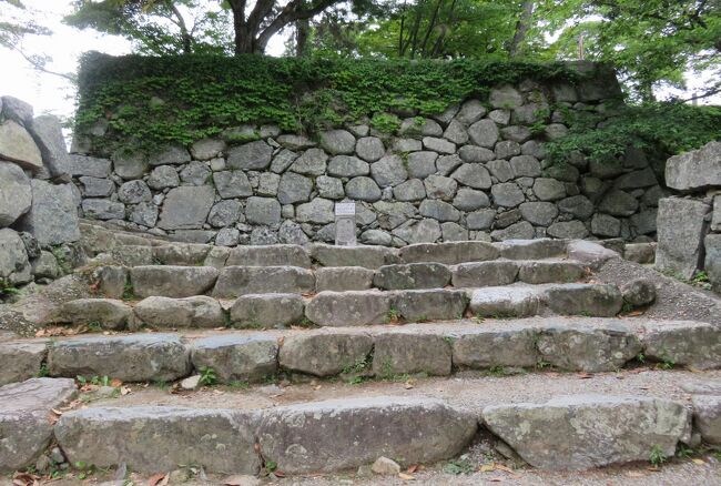 日本百名城の松阪城の紹介です。