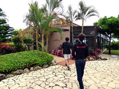 ２４．卒業旅行の沖縄 宮古島 アラマンダ２泊＋前・後泊　カフェ&ピッツァレストラン スターダストガーデンのスイーツ　レンタルカートのドライブ　シギラ岬