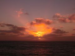 ９日目：大西洋の朝陽（スペイン）：MSCマニフィカ号で行く：常春の楽園カナリア諸島とマデイラ島を巡るクルーズ１５日間