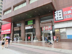台北で、日本人率99,9％の大名ホテル。ＹＥＮ、微風信義、永康街、南陽美食街