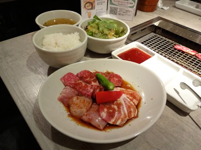 またまた焼肉めぐりです。<br />ランチなら1000円程度で高級焼き肉店を楽しめます。<br />お昼に時間がある方は是非!<br />焼肉好きは是非!