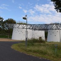 立川駅に隣接して巨大な国営公園があります