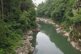 2017梅雨、長野の渓流(4/5)：天竜峡(2)：天竜峡沿いの道を散策、吊り橋渡り、昇龍泉