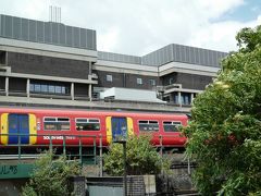 ロンドン＆パリ　アパートでのんびり休日　2　友人とパブ＆イングリッシュブレックファースト