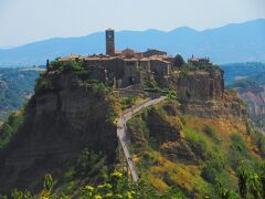 イタリアの小さな村を訪ねる旅 天空の村　チヴィタ・ディ・バーニョレージョ(19)