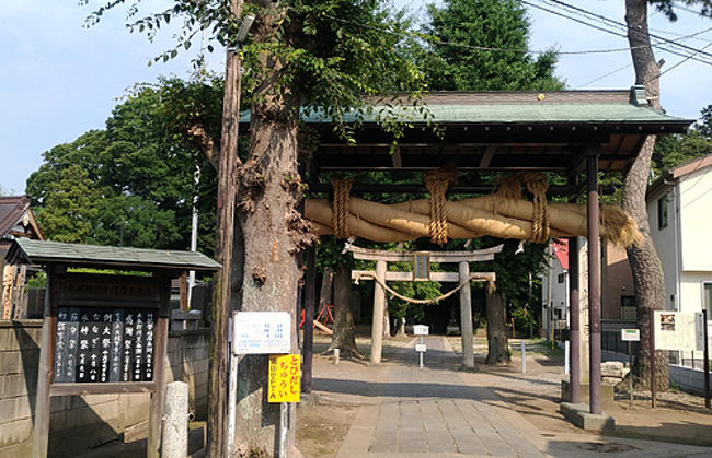 松戸の本土寺から流鉄に乗って流山へやってきました。<br />古い街並みをのんびり散策します。<br /><br />管理栄養士のビストロ EIZEN<br />https://www.facebook.com/sin9cook.eizen/<br />清水屋<br />http://nagareyama-3pin.jp/SHOP/g11920/list.html<br /><br />紫陽花をみにいこう ～松戸・本土寺<br />https://4travel.jp/travelogue/11260989<br />流鉄流山線と小金城跡<br />https://4travel.jp/travelogue/11261104<br /><br />旅のメモはこちらから<br />松戸と流山を散策する<br />https://chabatatsu.hatenablog.com/entry/2017/07/16/180622