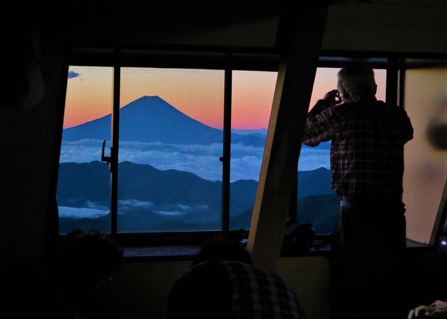 還暦アルプスデビューには、意外な落とし穴が・・・。<br />ちょうど2年前の北岳登山、季節的に参考になるかも。