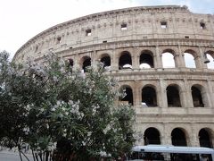 夕方からのブラリ散歩。コロッセオからエマヌエーレ２世記念堂～三年に一度、50代の三人旅