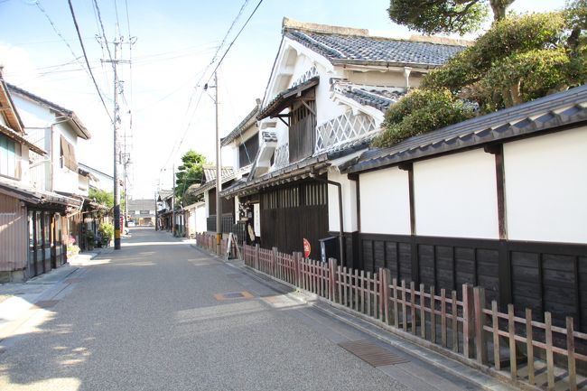 奥出雲から雲州平田の木綿街道へ。<br />初めて訪れる観光地なので、まずは観光案内所へ。<br />観光地図とパンフレットをいただいて、さらにほかに観光客がいなかったため、詳しく説明していただいて、観光へ。<br /><br />======旅の概要========<br /><br />昨年に引き続き、松江水郷祭の花火大会を見るために島根県にやってきました。<br /><br />8/3　ANAで米子鬼太郎空港へ<br />8/4　奥出雲ドライブ<br />8/5　三瓶山登山＆松江水郷祭の花火大会<br />8/6　大田サンドミュージアム、琴が浜、温泉津温泉、三瓶古代林<br />8/7　観光の予定でしたが、台風のため知人宅で過ごす<br />8/8　ANAで米子幾多郎空港から帰京<br />