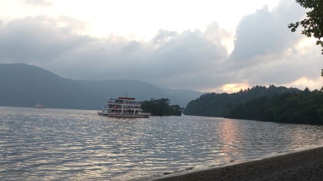 7月　東北や北海道は良い季節、<br />知らない街を見てみたい、東北の東海岸を。<br />4日間のお休みを有意義に一つでも多く巡りたく。<br />優しい刺激が心地良い、リフレッシュできた旅でした。<br />東北っていいなあぁ。また、来たいと思いました。<br />表紙は 15日18:00 十和田湖 です、 <br />衝撃的な浮き沈みの心と反比例の静かな湖面。<br />楽しい第2弾です、どうぞ、ご覧お願いいたします。<br />