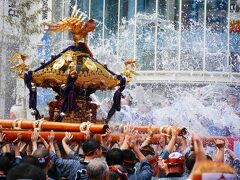東京・深川八幡祭“水掛け祭2017”～三年に一度の五十三基の連合