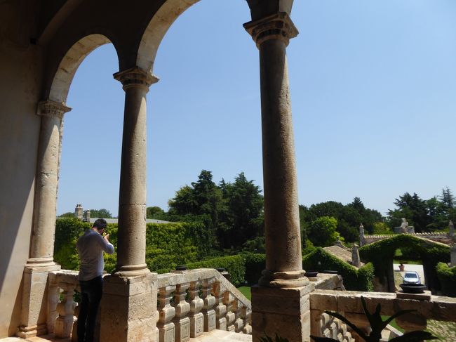 プーリア州優雅な夏バカンス♪　Vol80(第5日)　☆Conversano：美しい古城「Castello di Marcione」　テラスから眺めて♪