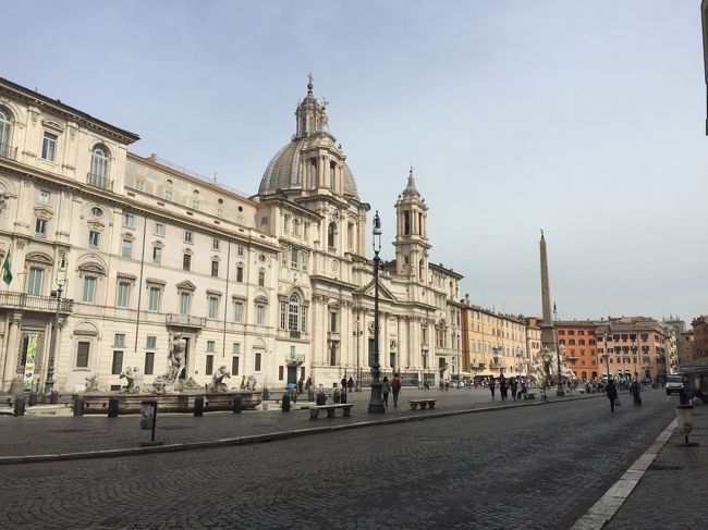 2017年5月に10日間の日程でイタリアのローマ、フィレンツェ、ベネチア、ミラノを巡る旅に出かけました。<br />初めてのイタリア旅行なのに、完全に個人手配の旅だったので、旅行当日は期待と不安でドキドキでした。<br /><br />まずはローマ・ヴァチカン編からスタート！<br />