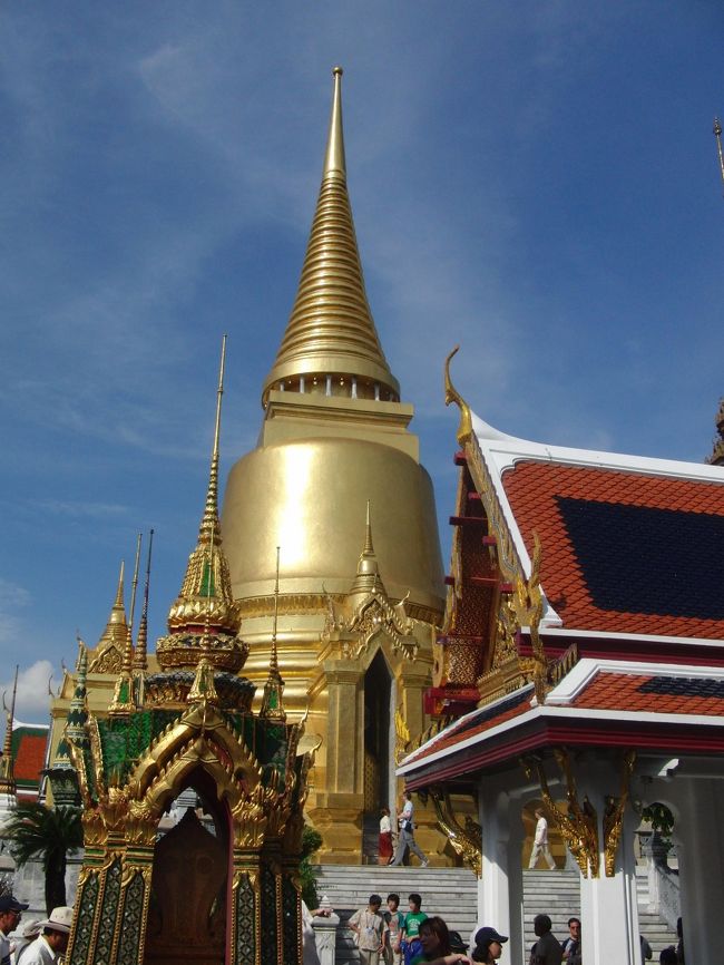 ２００９年の旅行記です。<br /><br />タイの街歩きと寺院巡り。<br /><br />ほとんど写真のみの投稿です。