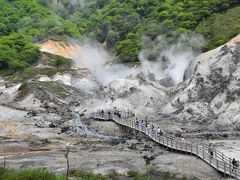 大地の息づかいを感じる登別の地獄谷（北海道）