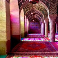 トキメキのピンクモスクとブルータイル -ロマンあふれる古都シーラーズ 2016-17イラン・UAE&カタール旅行(4)