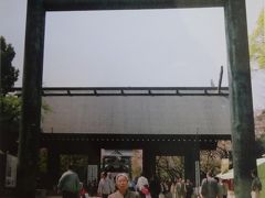 2002年(平成14年)4月桜の散りかけた千鳥ヶ淵 戦没者墓苑 靖国神社とｺﾝｻｰﾄに行きます｡(平成15年3月 再訪します｡)