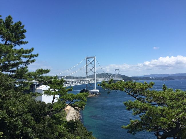 大切な友人の結婚式のため神戸へ。<br /><br />羽田発、スカイマークの朝一番の飛行機に乗ったので<br /><br />観光の時間の十分にありました。<br /><br />神戸周辺に期待ができなかったので（笑）急遽レンタカーを借りて<br /><br />淡路島、鳴門までドライブ！！<br /><br />翌日神戸でも神戸牛と明石焼きを堪能しました。<br /><br />１泊２日だったけど楽しめました！！