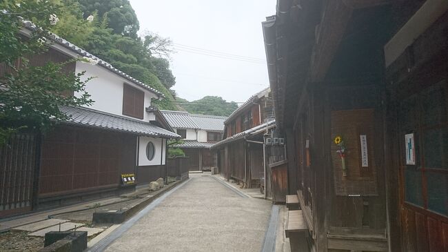 しまなみ海道は有名だけれどとびしま海道は知らなかったし、御手洗という町も知らなかった。ここに江戸の街並みが残っているのが不思議です。オランジーナのコマンタレブ～のCMで、ここの素敵な景色が満載！