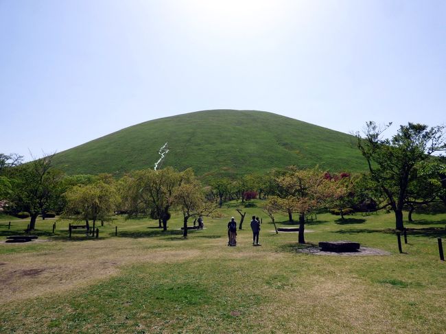 さくらの里の観光を終え、この日午前中の観光予定は終了です。<br /><br />しかし、まだ少し時間に余裕があるので、空いているうちに訪ねようと、伊豆高原 旅の駅に向かいます。<br />