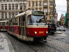 2017.8 　今年もマイルで　チェコ・オーストリア・ポーランド（＆ＩＳＴ・ＳＥＬ）　中世の美しい城と街並み　５）プラハ　2日目後半　フラッチャニ地区と新市街　プラハ城と花火　