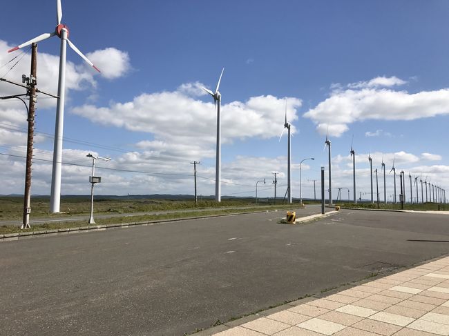 9月3日、旅行最終日。<br />今日は、稚内市内を観光した後、オロロンラインをひた走り、天塩町まで行きました。<br />その後、稚内に戻り、稚内空港から、15:30発のANA便で、東京に戻りました。