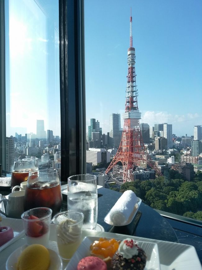 先月「久々に会わない？」って友達から連絡があり、ランチをすることにしました。4年ぶりくらいの再会。<br /><br />場所が決まり東京タワーがすぐそばなので早めに出かけて行ってみることにしました。<br />東京タワーは28年ぶりです。