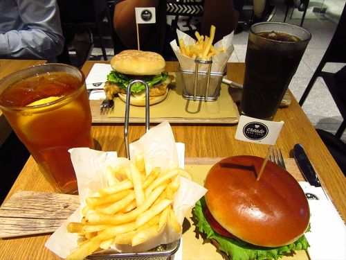 香港1☆自分好みにカスタマイズできちゃうマック！CREATE YOUR TASTE